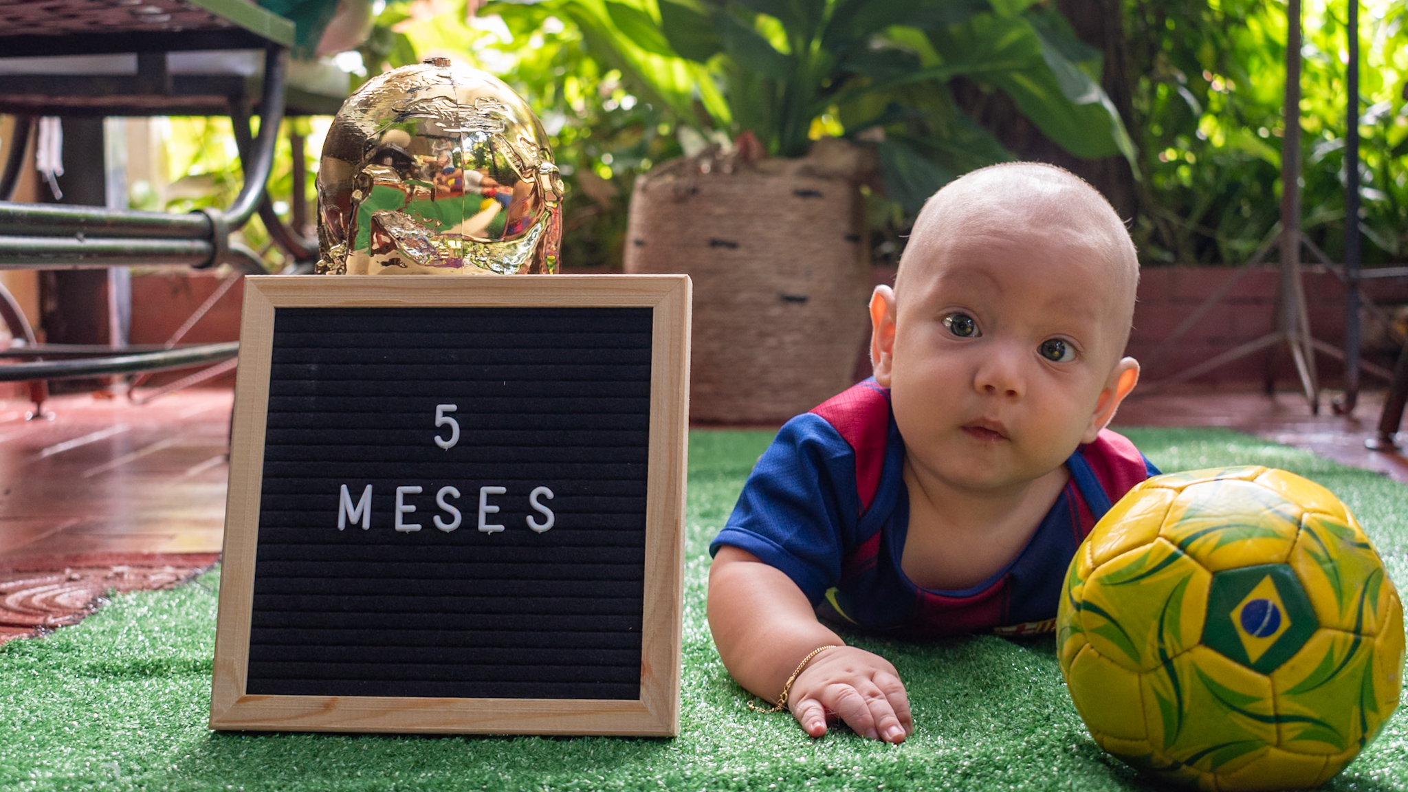 5-Meses-005.jpg